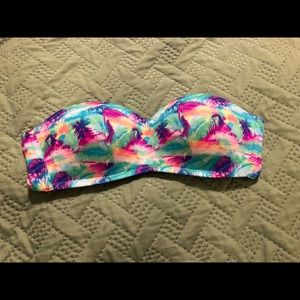 Strapless padded cup bra